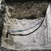 Проколы сделаны, труба проложена