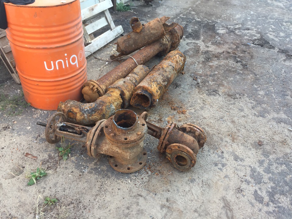 Износившиеся детали водопровода